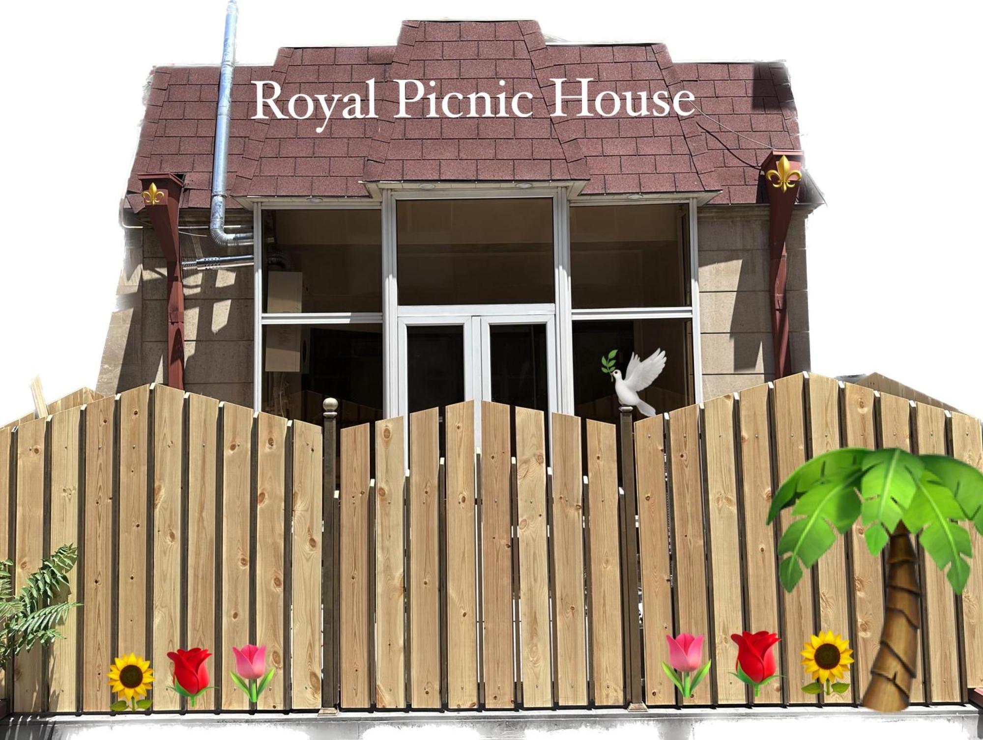 Villa Royal Picnic House Erevan Esterno foto
